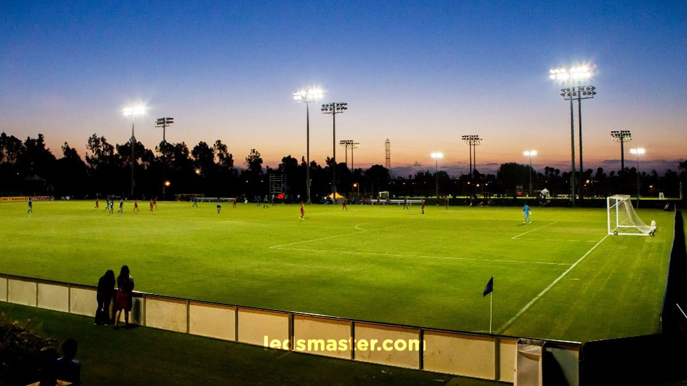 advantages-of-LED-football-stadium-light